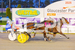 2025_PACEPIX_GP19082025_RACE2_LincolnLou_WIN_WEB-8
