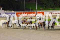 2025_PACEPIX_GP11072025_Race2_ManhattanMoon_WIN_WEB-2