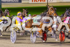 2025_PACEPIX_GP11072025_Race2_ManhattanMoon_WIN_WEB-4