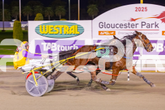 2025_PACEPIX_GP11072025_Race2_ManhattanMoon_WIN_WEB-8