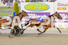 2025_PACEPIX_GP25042025_Race2_MediMan_WIN_WEB-11