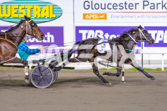 Miss-Vincenza_16-06-2026_WIN_Gloucester-Park_2__07