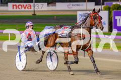 2025_PACEPIX_GP02052025_Race2_NavyStreet_WIN_WEB-1