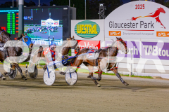 2025_PACEPIX_GP02052025_Race2_NavyStreet_WIN_WEB-19