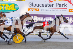 2025_PACEPIX_GP19122025_RACE2_PushbuttonRock_WIN_WEB-7