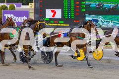 2025_PACEPIX_GP26092025_RACE2_Rebline_WIN_WEB-5