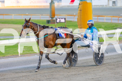 2025_PACEPIX_GP26092025_RACE2_Rebline_WIN_WEB-9