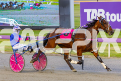 2025_PACEPIX_GP16092025_Race2_RumbleStrip_WIN_WEB-16