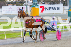 2025_PACEPIX_GP16092025_Race2_RumbleStrip_WIN_WEB-21