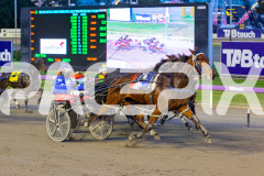 2026_PACEPIX_GP26052026_RACE2_Salsawithsierra_WIN_WEB-8