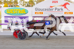 2025_PACEPIX_GP26122025_RACE2_SpringLine_WIN_WEB-8