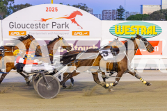 2025_PACEPIX_GP31122025_RACE2_TheDarkNight_WIN_WEB-6