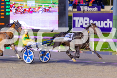 2026_PACEPIX_GP27032026_RACE2_TigerRoyal_WIN_WEB-8