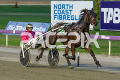Under-The-Alta_14-04-2026_WIN_Gloucester-Park_2__05