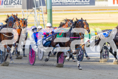 2025_PACEPIX_GP02122025_Race3_AtThePointyEnd_WIN_WEB-4