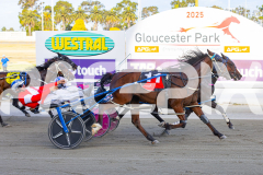 2025_PACEPIX_GP02122025_Race3_AtThePointyEnd_WIN_WEB-9