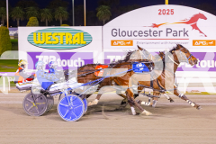 2025_PACEPIX_GP26082025_Race3_BettorBehave_WIN_WEB-10
