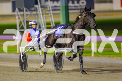 2025_PACEPIX_GP25042025_Race3_BettorsPride_WIN_WEB-11
