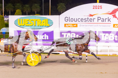 2025_PACEPIX_GP11072025_Race3_BlazeOn_WIN_WEB-13