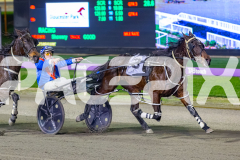 2026_PACEPIX_GP30062026_Race3_BullsharkBetty_WIN_WEB-13