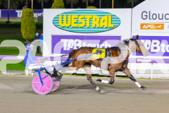 2026_PACEPIX_GP18042026_RACE3_Captainshavtime_WIN_WEB-16
