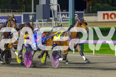 2026_PACEPIX_GP18042026_RACE3_Captainshavtime_WIN_WEB-3
