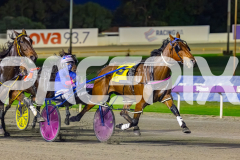 2026_PACEPIX_GP18042026_RACE3_Captainshavtime_WIN_WEB-4