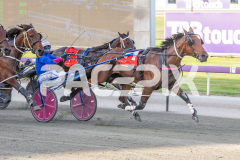 Captainshavtime_03-04-2026_WIN_Gloucester-Park_3__06