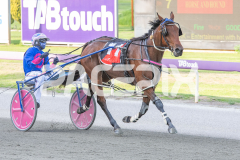 Captainshavtime_03-04-2026_WIN_Gloucester-Park_3__09