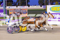 2025_PACEPIX_GP12092025_Race3_Fakenit_WIN_WEB-8