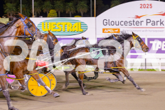 2025_PACEPIX_GP09052025_RACE3_FollowRocknroll_WIN_WEB-6