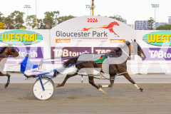 2025_PACEPIX_GP16012026_Race3_GreatgreatBoulder_WIN_WEB-10
