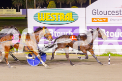 2025_PACEPIX_GP06062025_RACE3_HeavenlyGispy_WIN_WEB-15
