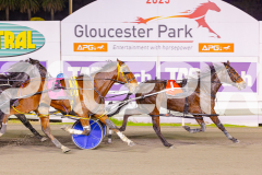 2025_PACEPIX_GP06062025_RACE3_HeavenlyGispy_WIN_WEB-16