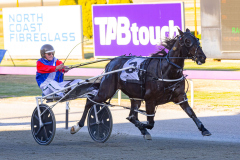 2025_PACEPIX_GP25112025_Race3_Henty_WIN_WEB-11