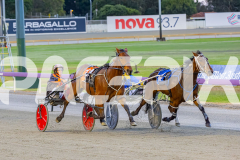 2025_PACEPIX_GP24102025_Race3_HillviewBondi_WIN_WEB-12