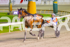 2025_PACEPIX_GP19092025_Race3_MikisPride_WIN_WEB-11
