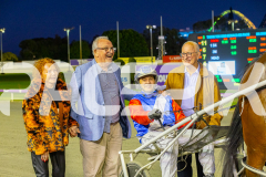 2025_PACEPIX_GP19092025_Race3_MikisPride_WIN_WEB-17