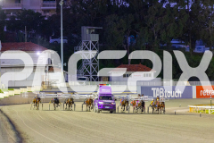 2025_PACEPIX_GP19092025_Race3_MikisPride_WIN_WEB-4