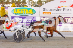 RACE 3 - Rock Me Over