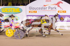 2025_PACEPIX_GP16052025_Race3_SoundWave_WIN_WEB-7