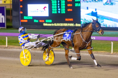 2025_PACEPIX_GP10102025_RACE3_SweetCoco_WIN_FULL-11