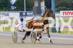 2025_PACEPIX_GP03102025_RACE3_SweetLucifer_WIN_WEB-1