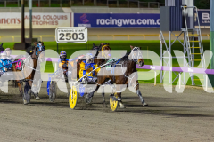 2026_PACEPIX_GP19062026_Race3_SweetPins_WIN_WEB-9