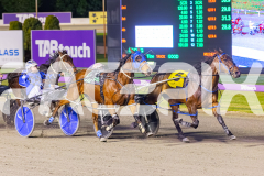 2025_PACEPIX_GP16092025_Race3_TheWandWaver_WIN_WEB-4