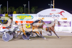2025_PACEPIX_GP31122025_RACE4_BlazeAway_WIN_WEB-14