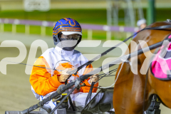 2025_PACEPIX_GP31122025_RACE4_BlazeAway_WIN_WEB-5