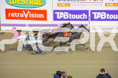 2026_PACEPIX_GP24042026_RACE4_CaptainRavishing_WIN_WEB-18