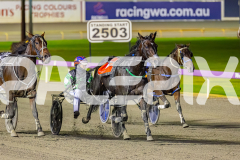 2026_PACEPIX_GP24042026_RACE4_CaptainRavishing_WIN_WEB-19