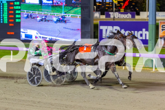 2026_PACEPIX_GP24042026_RACE4_CaptainRavishing_WIN_WEB-9